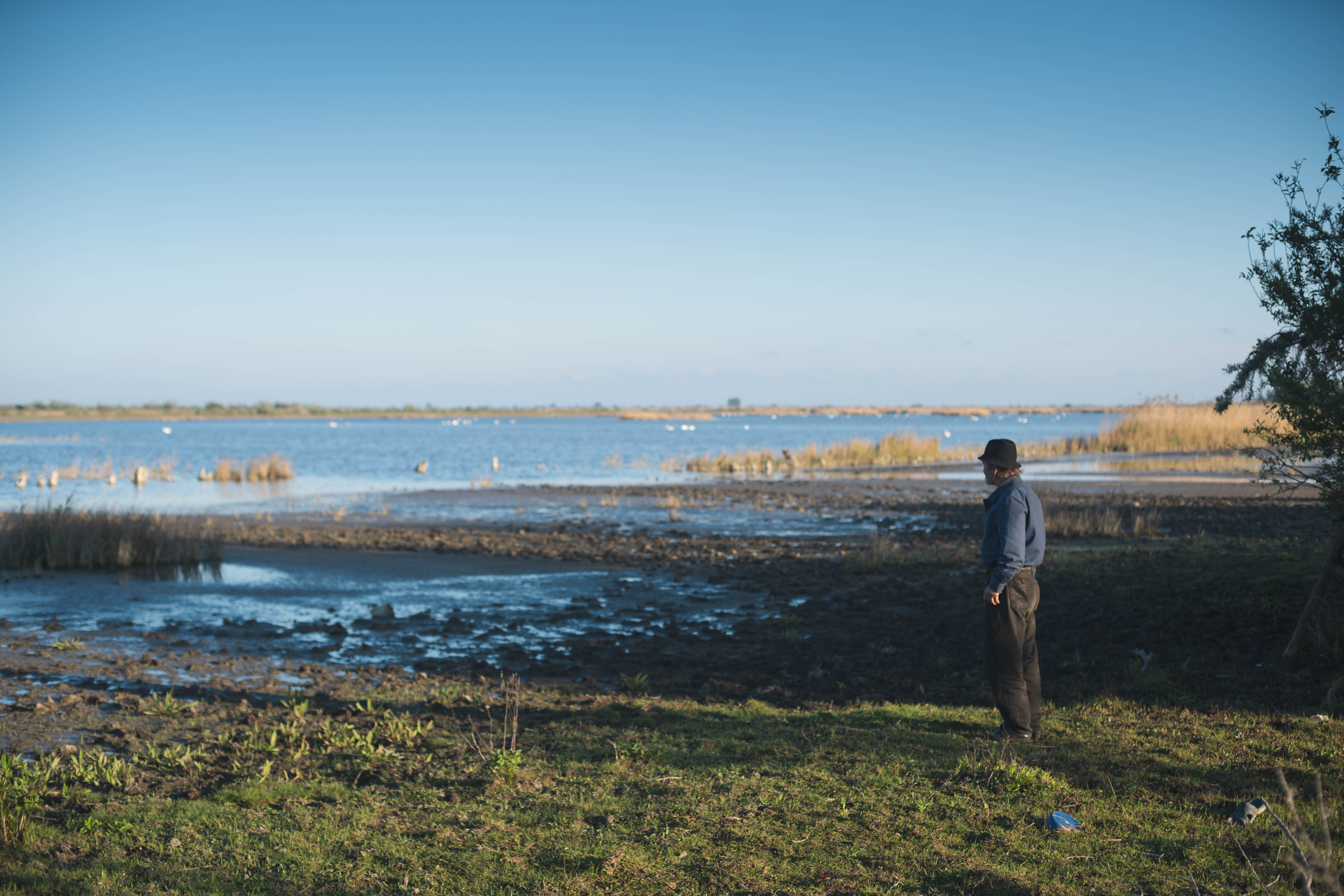alongtheearth_Periprava_lake