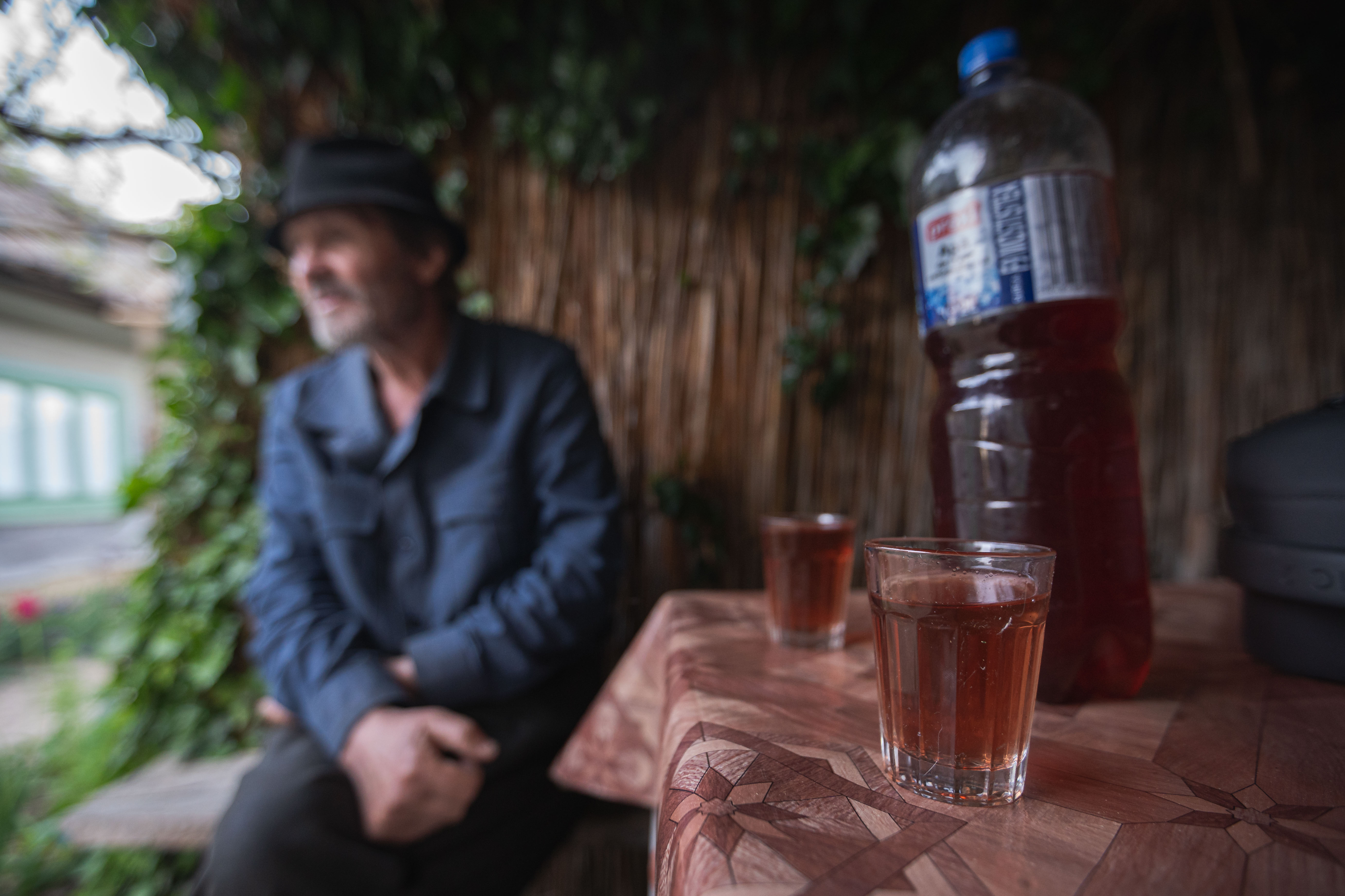 alongtheearth_Periprava_wine