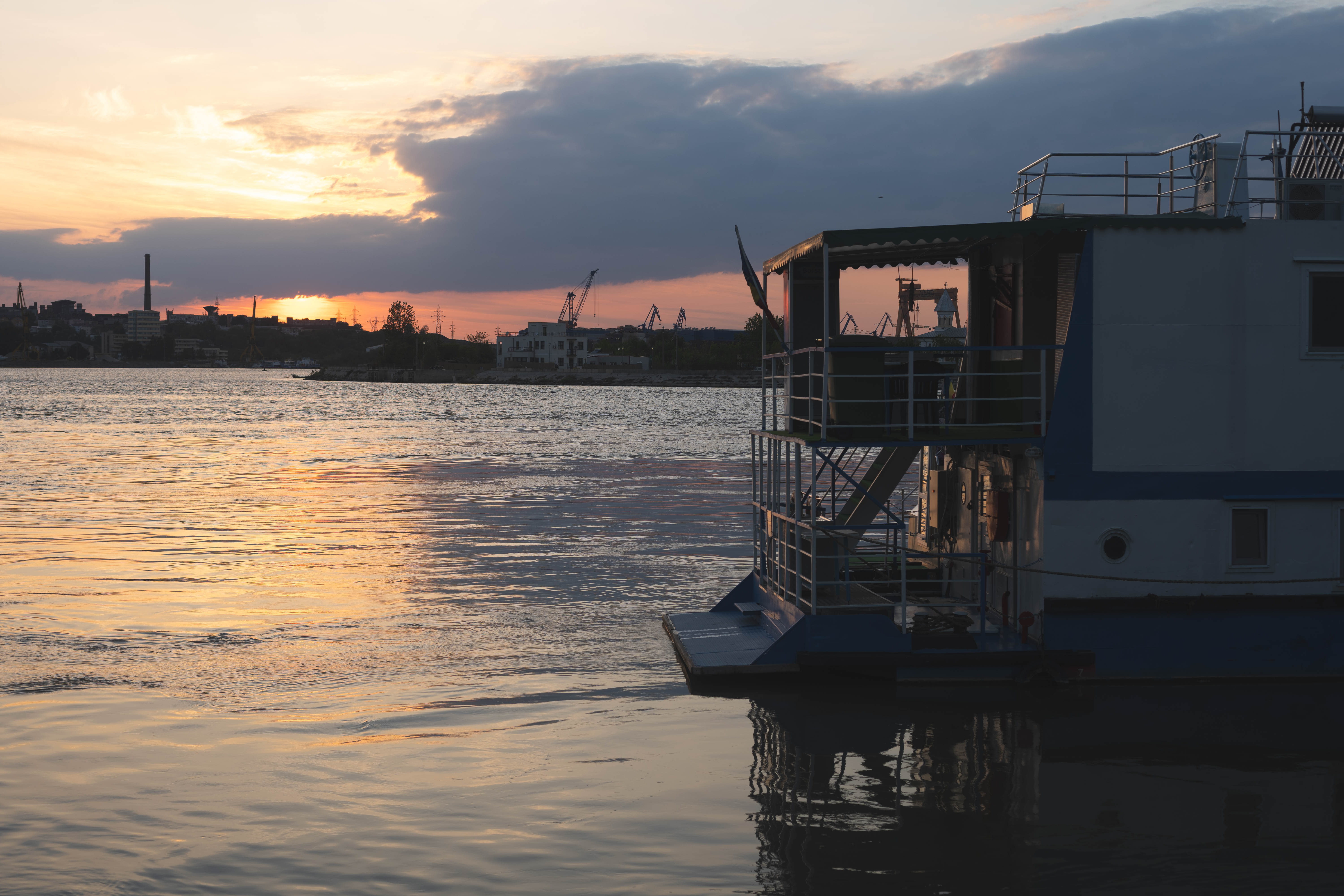 alongtheearth_Tulcea_danube