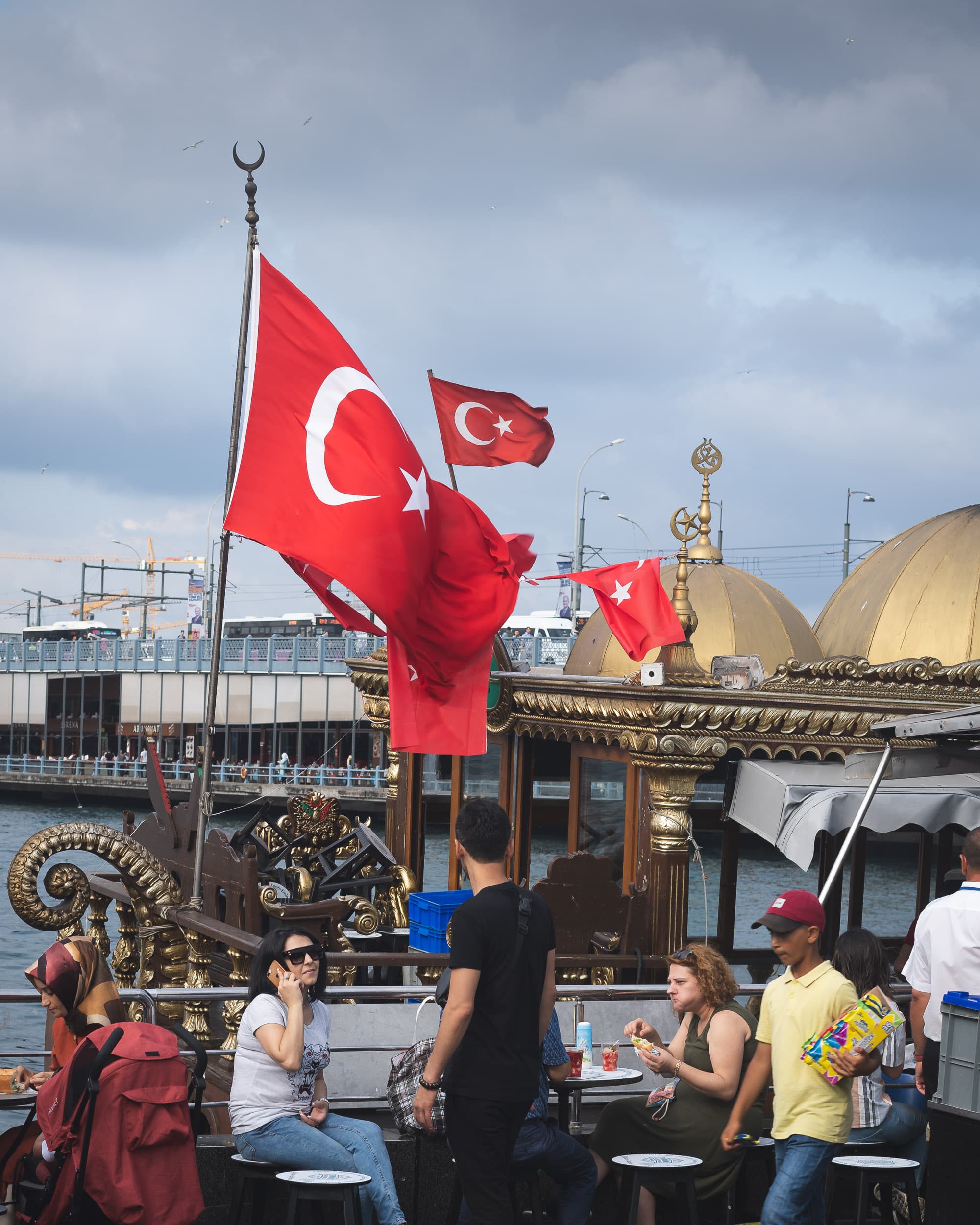 balik ekmek street food Istanbul balik ekmek street food Istanbul
