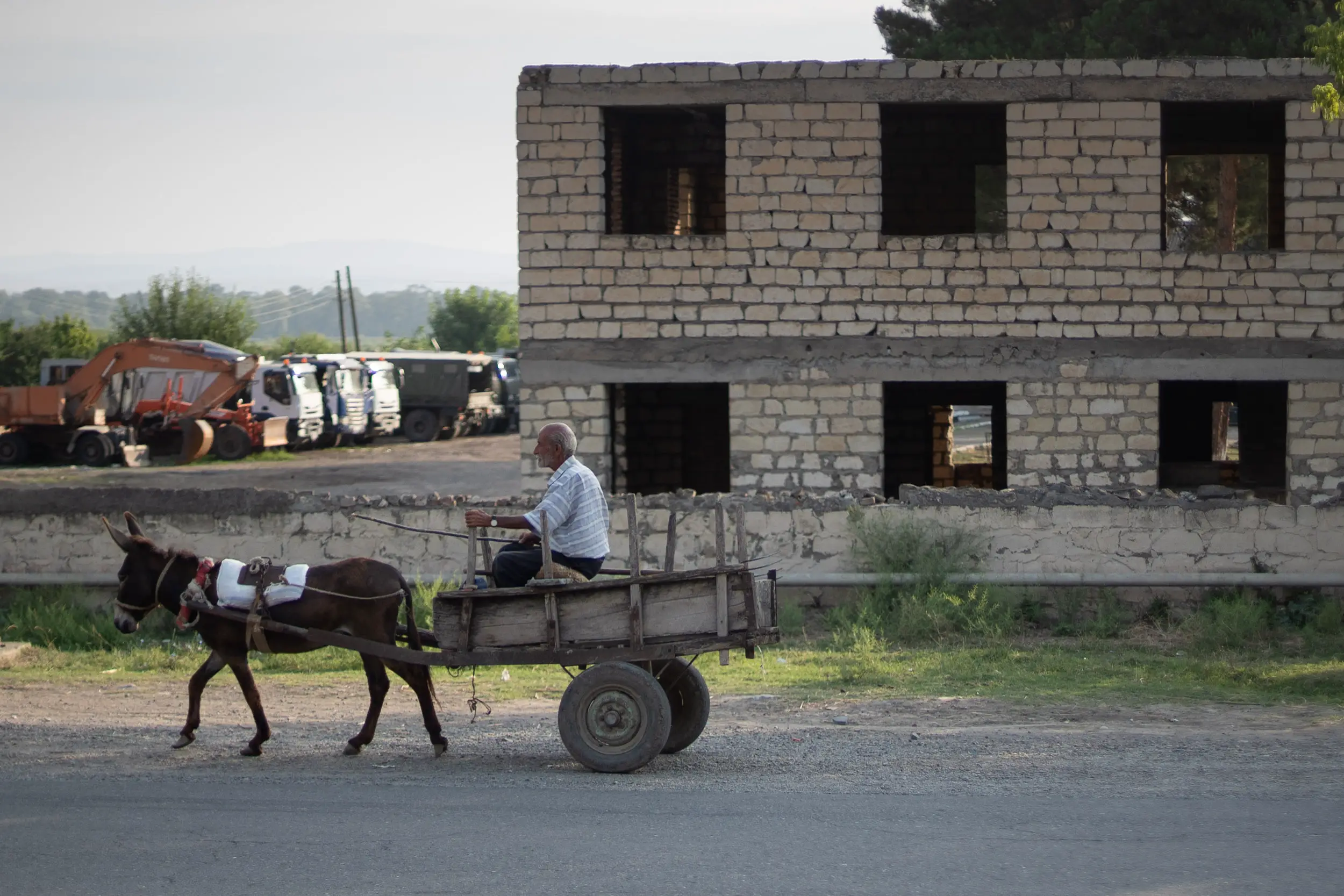 Azerbajian horse drawn cart