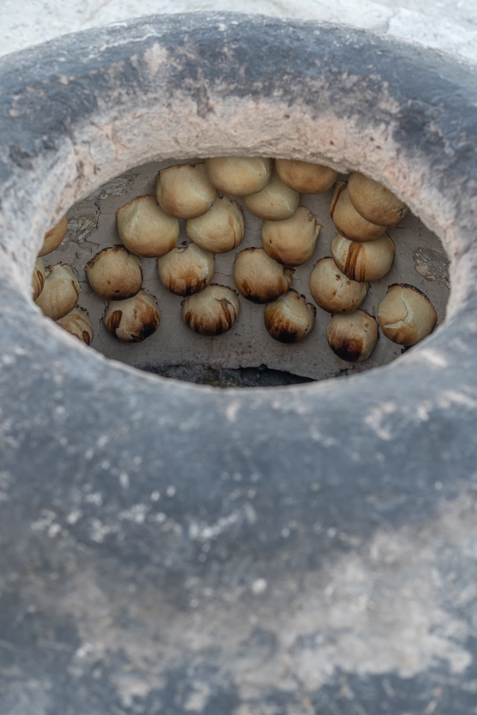 Samsa in clay oven Uzbekistan Samsa in clay oven Uzbekistan