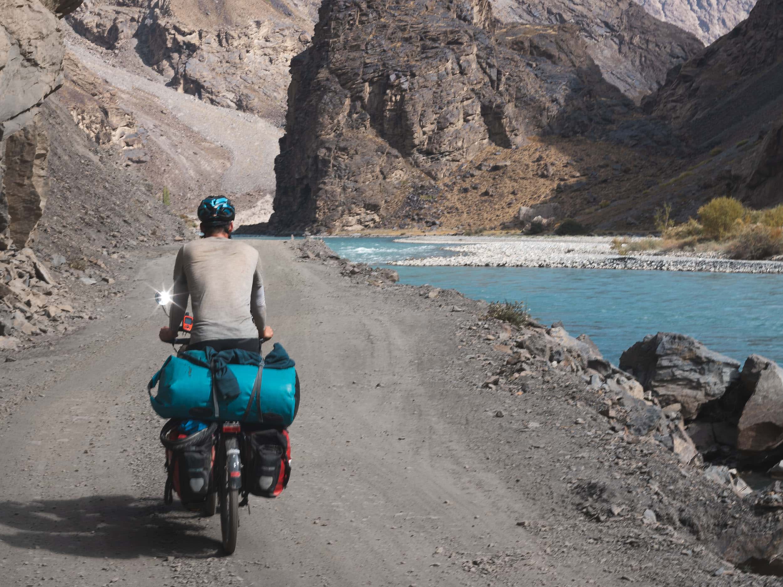 Bicycle touring the Bartang Valley Bicycle touring the Bartang Valley