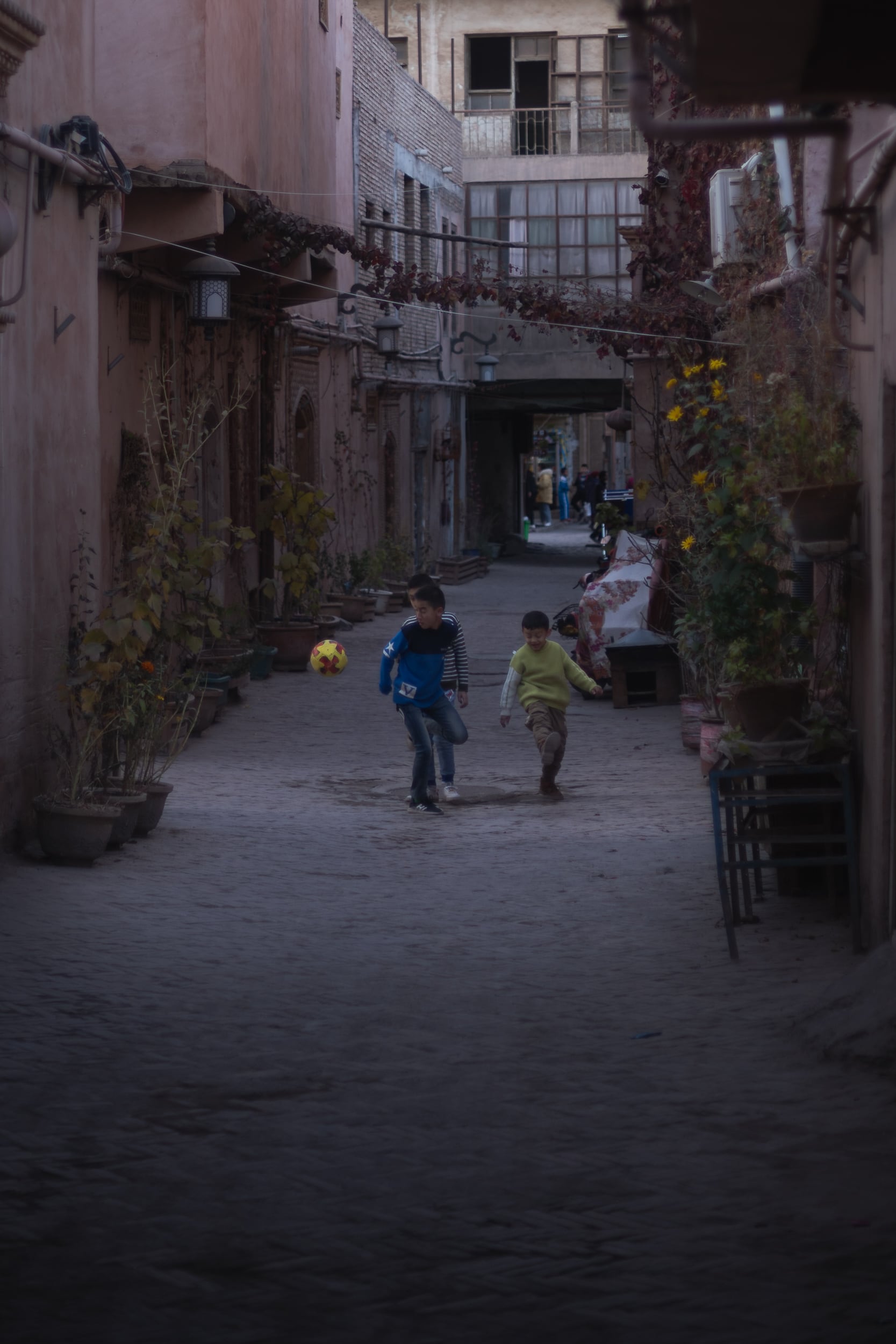 Chinese kids playing Chinese kids playing