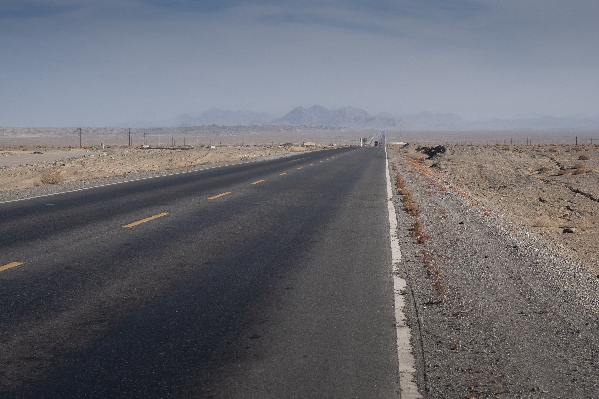 taklamakan desert cycling taklamakan desert cycling